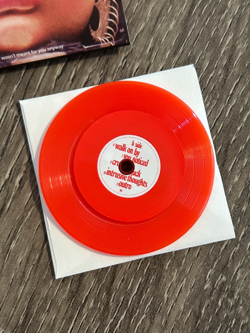 Mini Brands Vinyl - Lola Young Pre-Recall Verison - Picture 4 of 4
